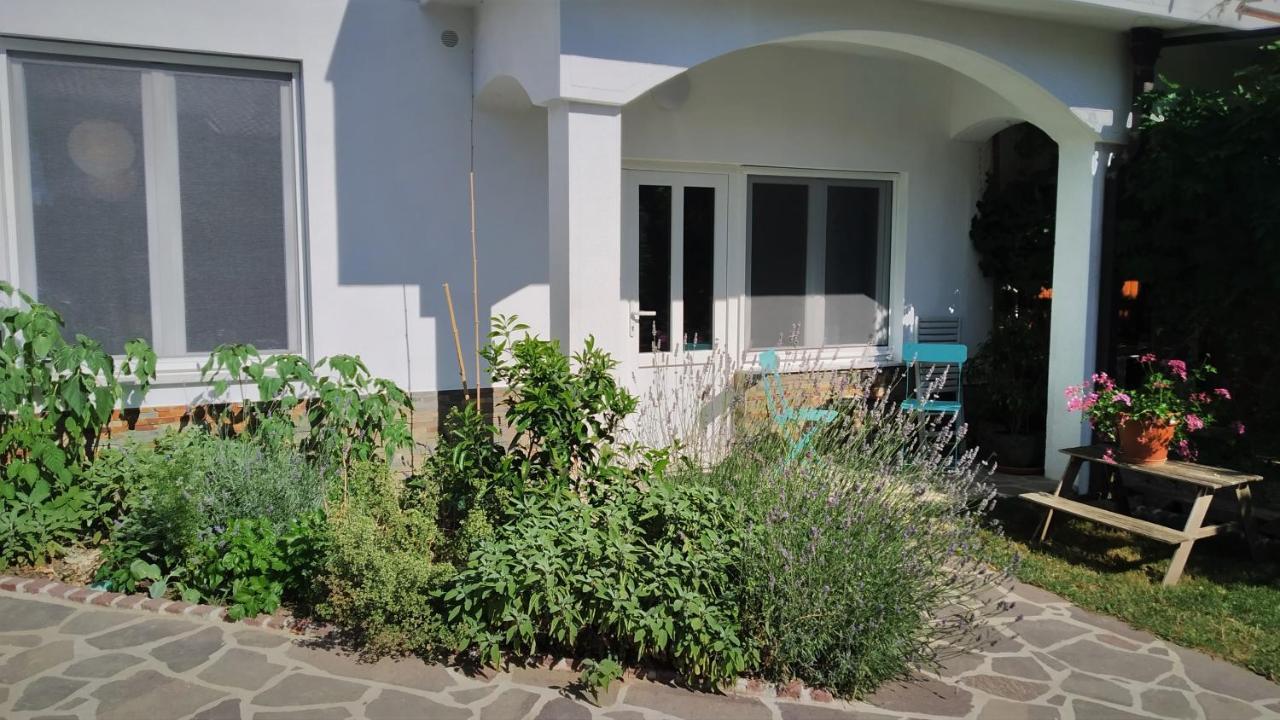 Postaja 33 Apartment Zgornje Skofije Exterior foto